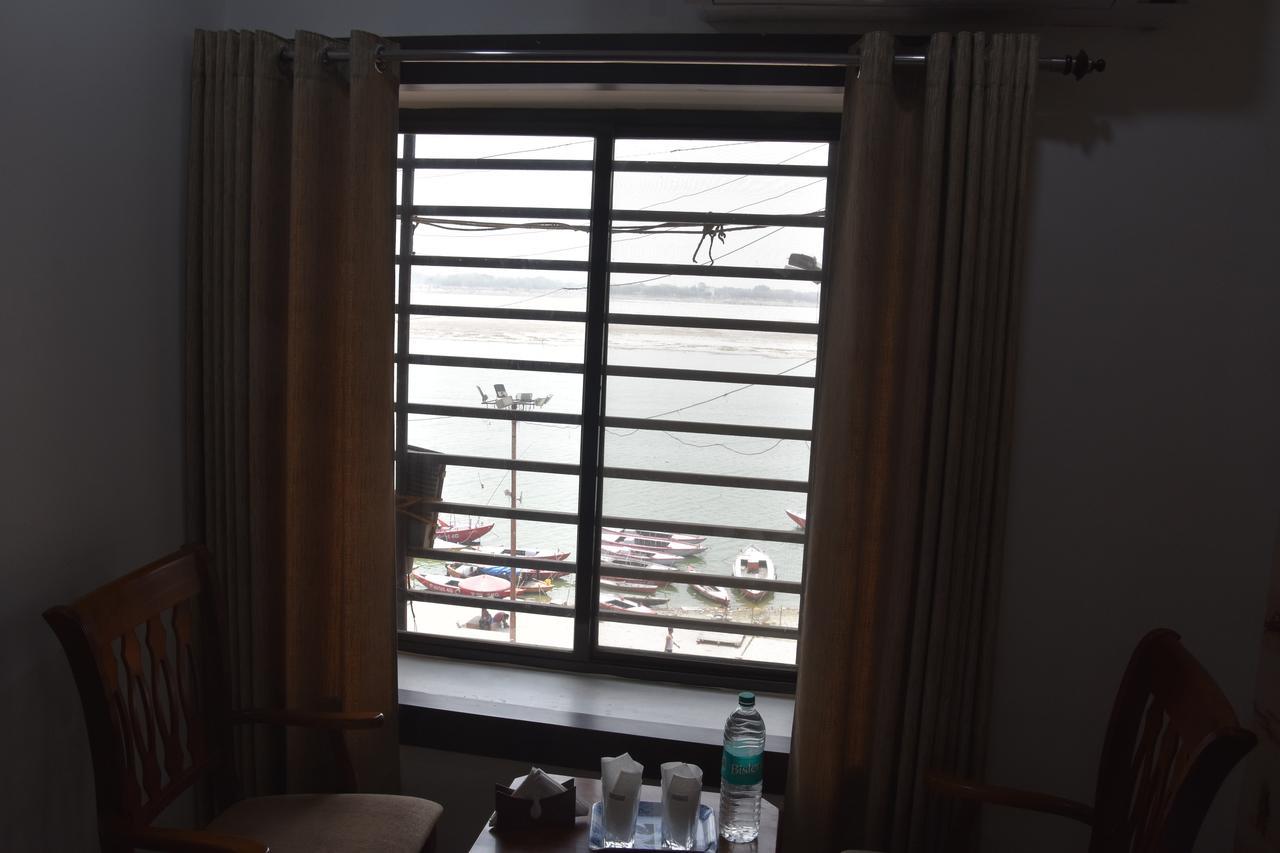 Alakhnanda Guest House Varanasi Exterior photo