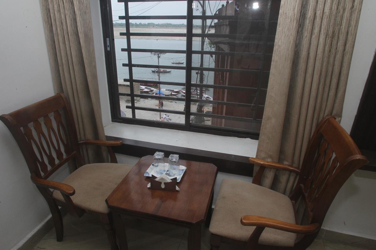 Alakhnanda Guest House Varanasi Exterior photo