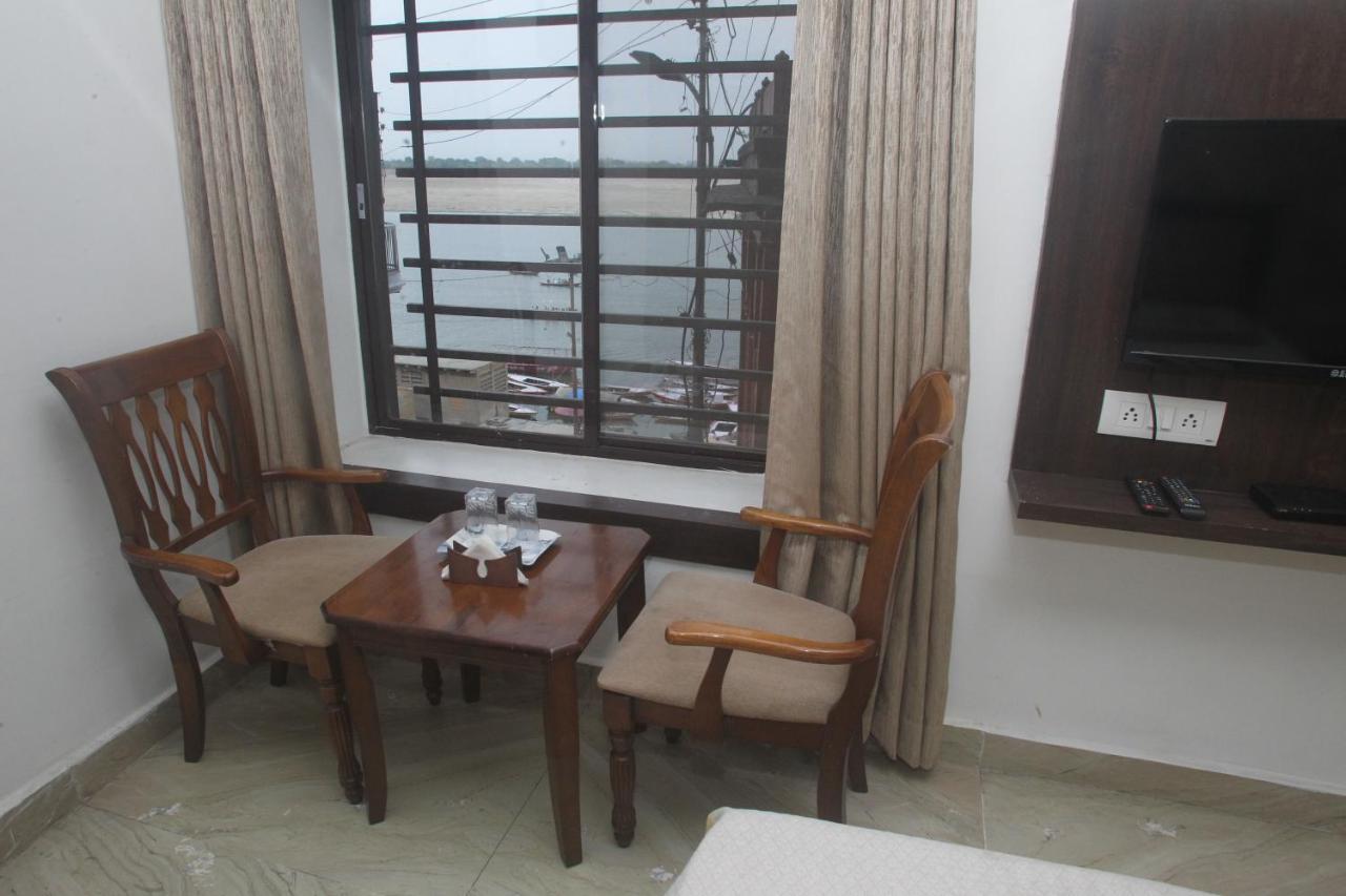 Alakhnanda Guest House Varanasi Exterior photo