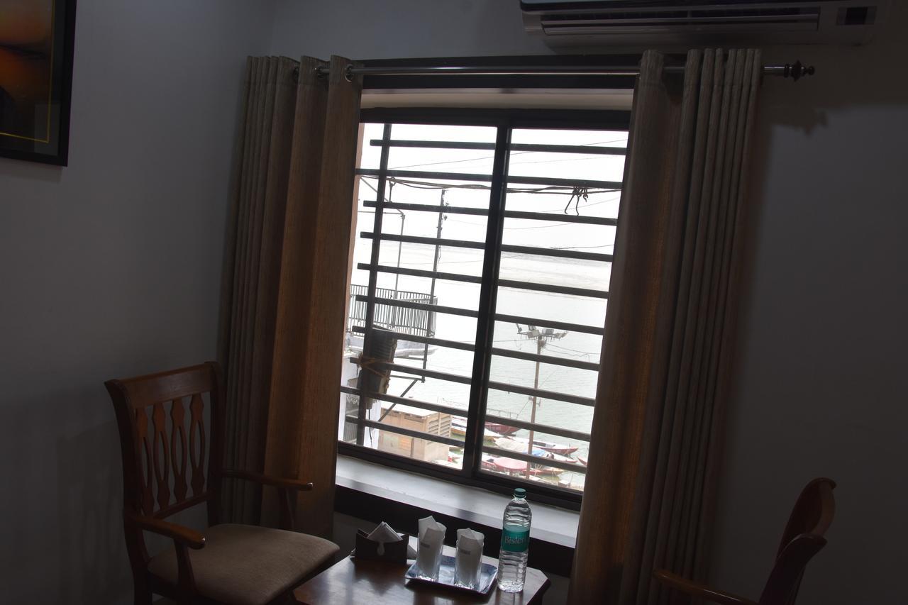 Alakhnanda Guest House Varanasi Exterior photo