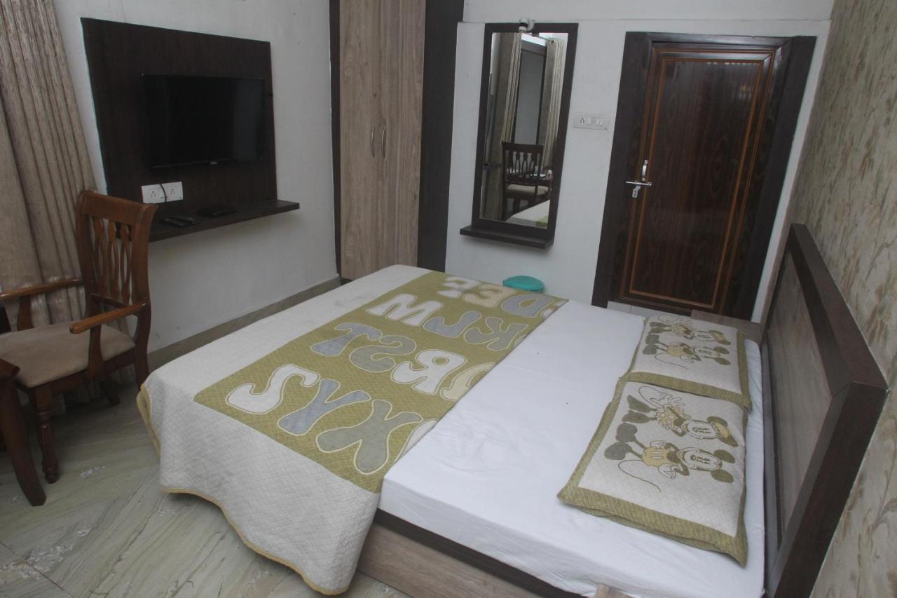 Alakhnanda Guest House Varanasi Exterior photo