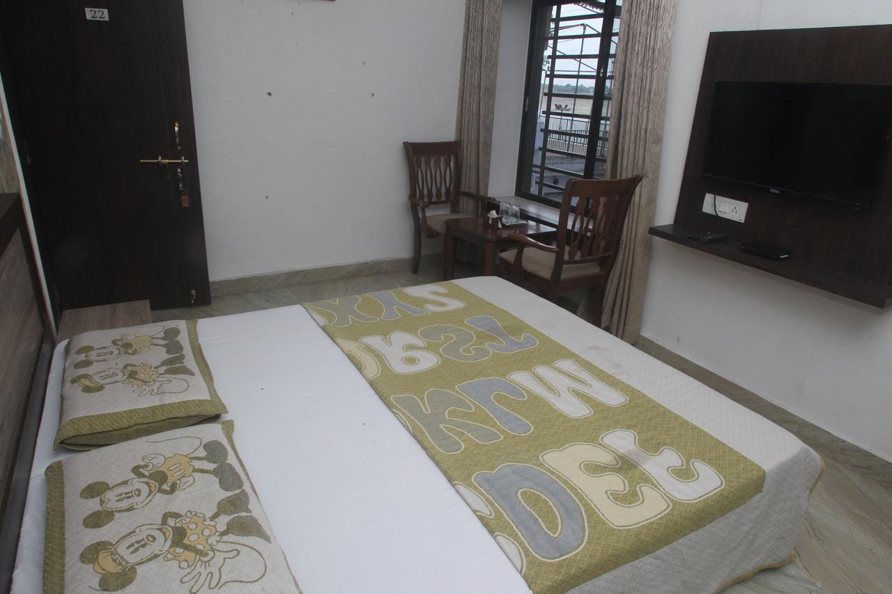 Alakhnanda Guest House Varanasi Exterior photo